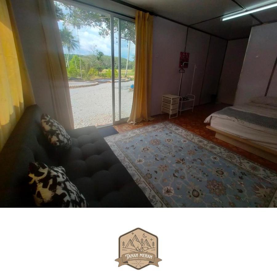 Tanah Merah Glamping Village Kuala Kangsar Luaran gambar