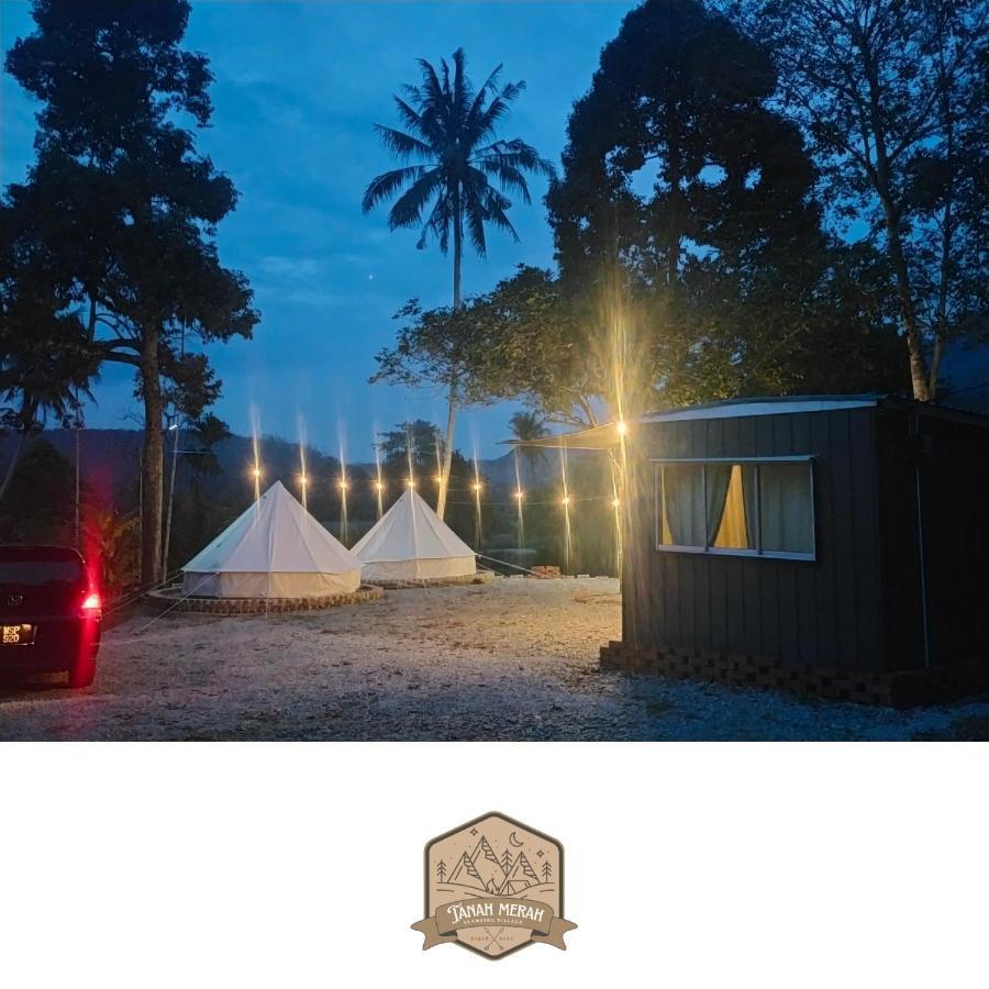 Tanah Merah Glamping Village Kuala Kangsar Luaran gambar