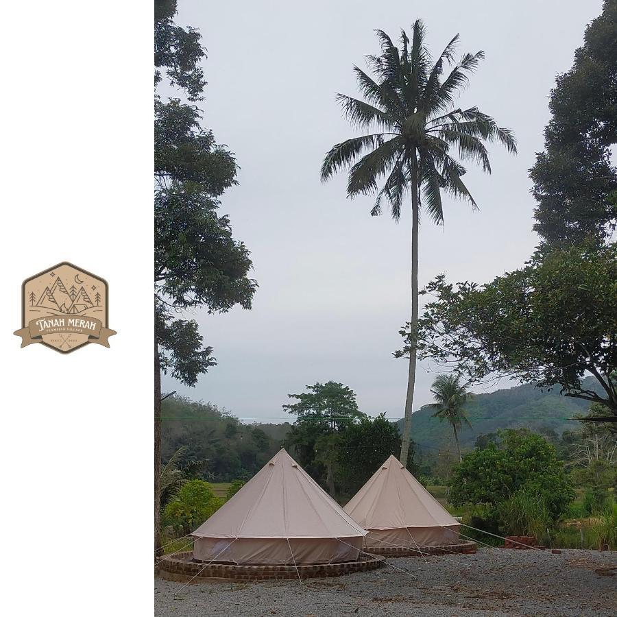 Tanah Merah Glamping Village Kuala Kangsar Luaran gambar